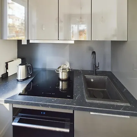 Apartment Elegancki Z Tarasem W Gdansku By Renters